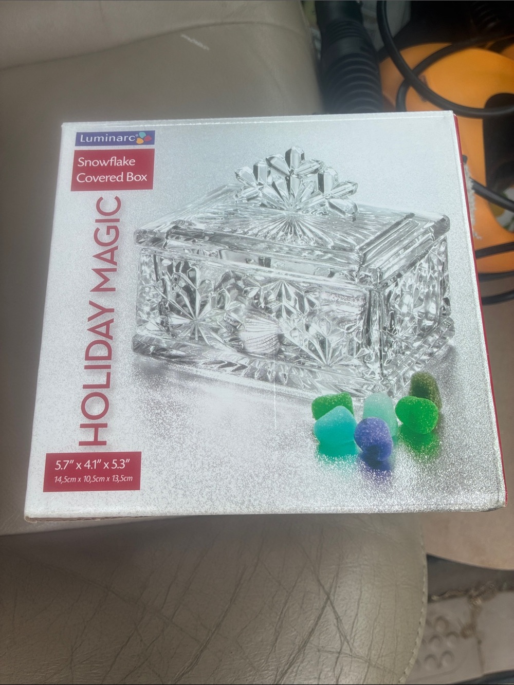 Luminarc snowflake covered box